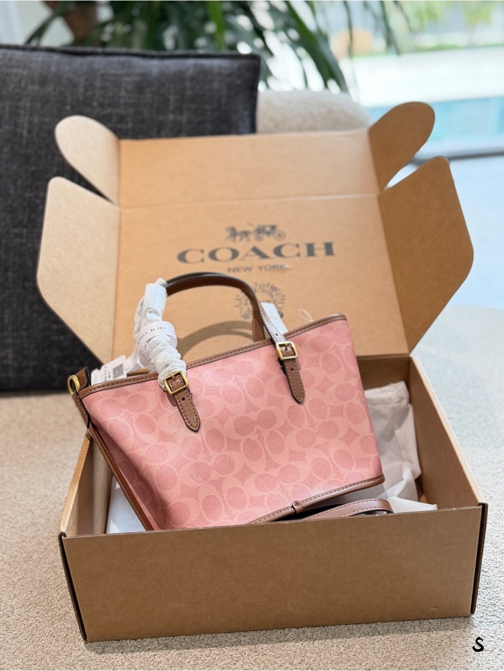Coach Taxi 21 Tote Bag in Pink Signature Canvas with Leather Trim - Picture 2 of 7
